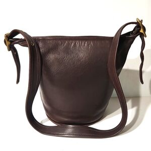 Coach Vintage Helen's Legacy Leather Duffle
Bucket Shoulder Bag 9953
